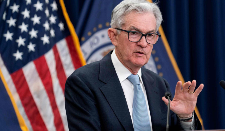 FED quyết định tạm dừng tăng lãi suất, có thể tiếp tục nâng lãi suất trong năm nay