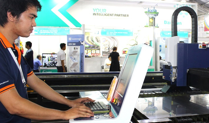 Hỗ trợ doanh nghiệp tham gia thương mại điện tử xuyên biên giới trong khu vực ASEAN