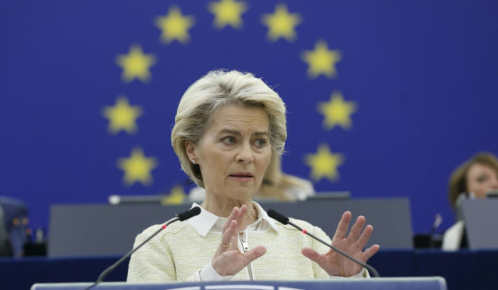 EU nhất trí áp gói trừng phạt thứ 11 đối với Nga