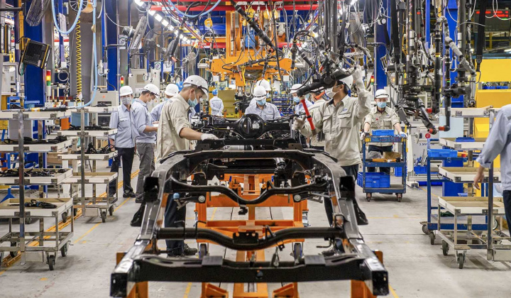 Bộ Tài chính trình Chính phủ giảm 50% lệ phí trước bạ ô tô sản xuất, lắp ráp trong nước