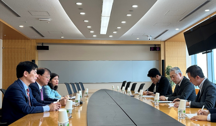 Thúc đẩy sản xuất, tiêu thụ sản phẩm dệt may Việt Nam thông qua hệ thống phân phối nước ngoài