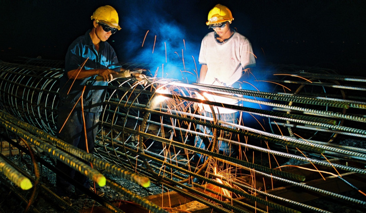 Hàng loạt giải pháp tiết kiệm điện của EVNSPC nhằm đảm bảo cung cấp điện an toàn, ổn định