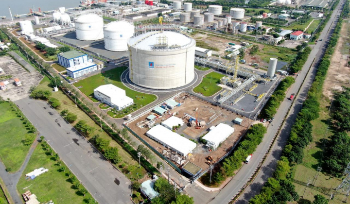 Thị trường LNG chuyển biến thuận lợi cho người mua và giải pháp cho năng lượng Việt Nam