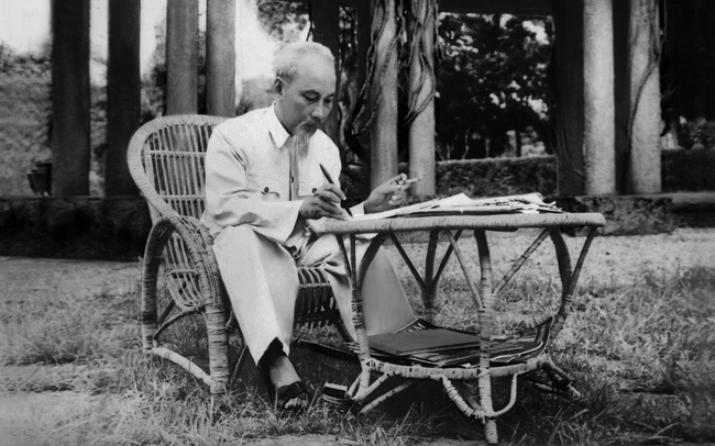 Ngành Điện thực hành tiết kiệm theo tấm gương của Chủ tịch Hồ Chí Minh