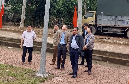 Bắc Giang triển khai mô hình lắp đèn chiếu sáng công cộng sử dụng năng lượng mặt trời