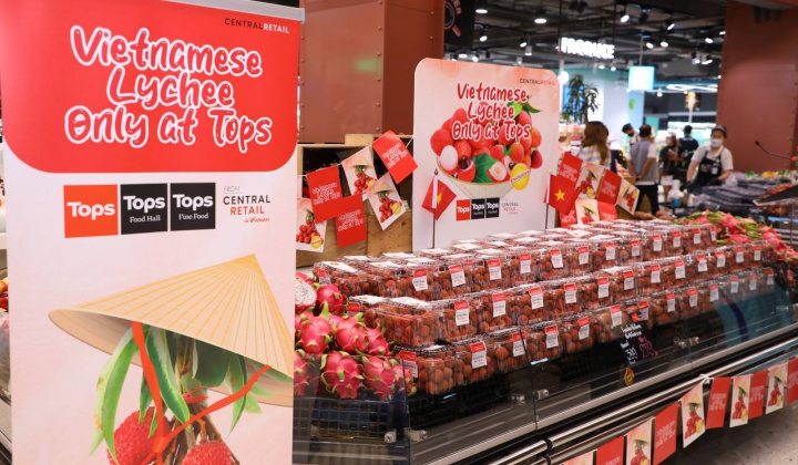 Vải thiều "lên kệ" Central Retail tại Thái Lan với giá 173.000 đồng/kg