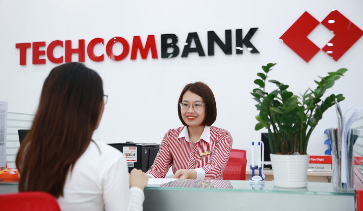 Ngân hàng Techcombank: Giám đốc Kế toán đăng ký bán gần hết cổ phiếu đang nắm giữ
