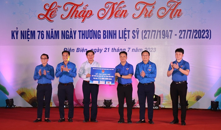 Đoàn Thanh niên Tập đoàn Hoá chất Việt Nam tri ân các anh hùng liệt sĩ