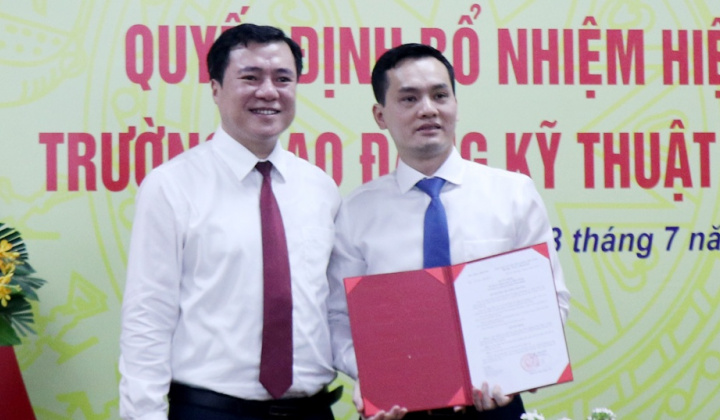 Công bố Quyết định bổ nhiệm Hiệu trưởng Trường Cao đẳng Kỹ thuật công nghiệp