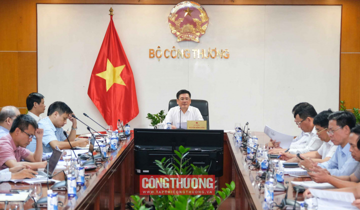 Đẩy nhanh tiến độ 13 dự án điện khí LNG trong Quy hoạch điện VIII