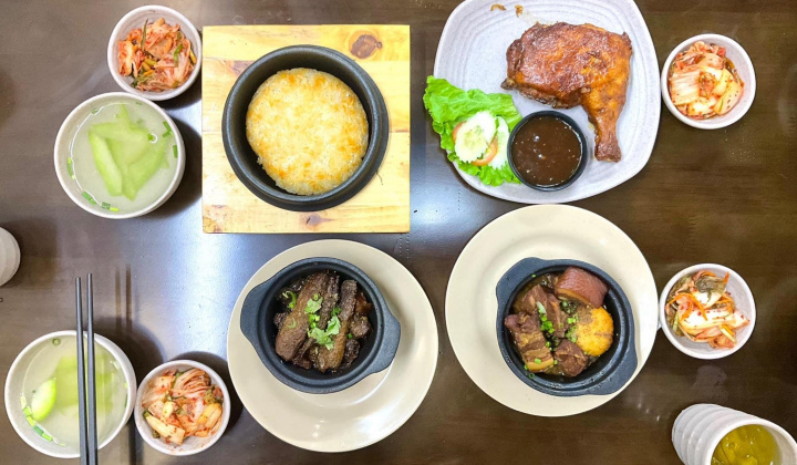 Cơm đốt thố là gì? Món cơm này có gì đặc sắc?