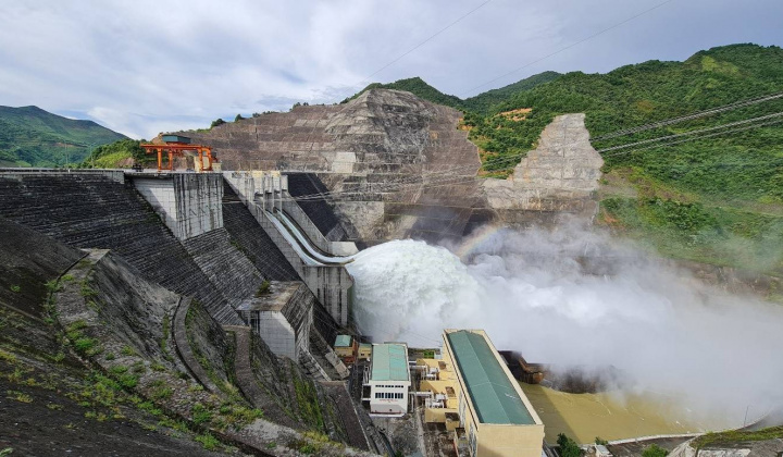 Thủy điện Huội Quảng - Bản Chát điều tiết xả tràn linh hoạt, đảm bảo an toàn cho công trình