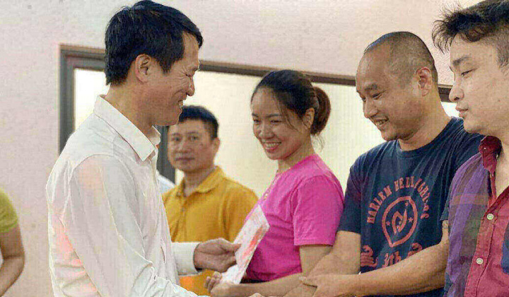 Cán thép Lưu Xá: 13 năm một ngọn nến "Happy Birthday"!