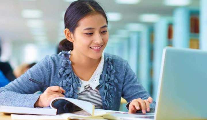 Giáo dục trực tuyến tại các trường đại học Việt Nam trong đại dịch Covid-19: Sự sẵn sàng và những khó khăn của sinh viên