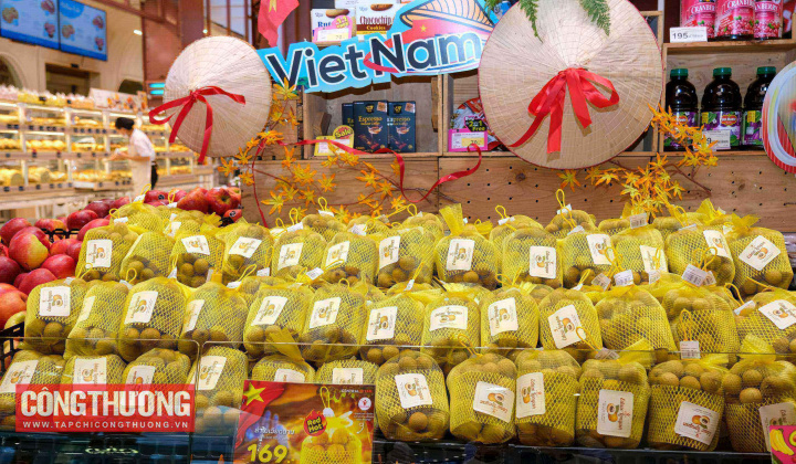 Nhãn Việt Nam lần đầu lên kệ siêu thị Thái Lan