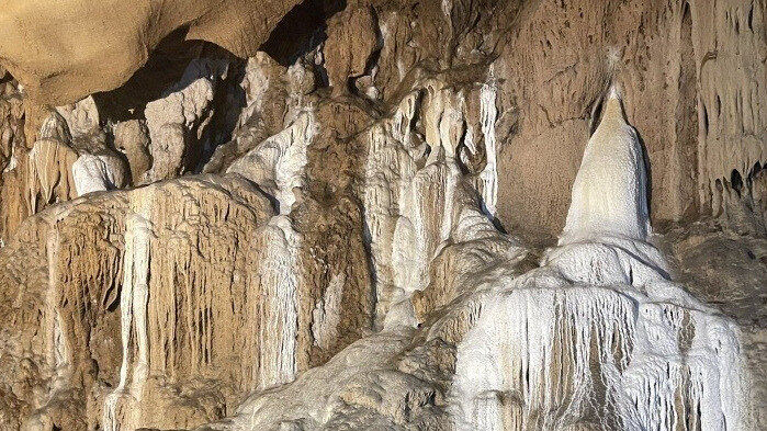 Vẻ đẹp nguyên sơ của “Ruộng bậc thang” trong hang Núi Nhỏ, Cao Bằng