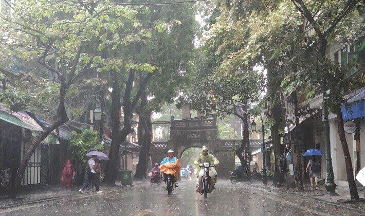 Thời tiết hôm nay ngày 21/8/2023: Hà Nội mưa to cục bộ