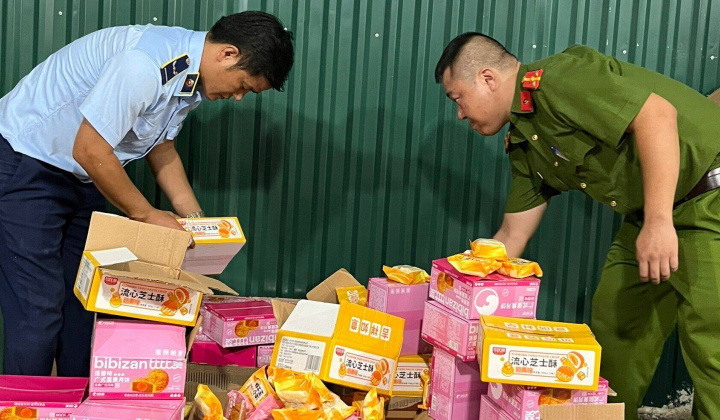 QLTT Hà Nội: Tạm giữ trên 4.500 chiếc bánh trung thu nhập lậu