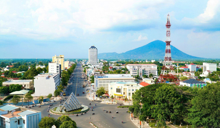 Phát triển kinh tế tư nhân của Hà Nội và Thành phố Hồ Chí Minh: Bài học kinh nghiệm cho tỉnh Tây Ninh