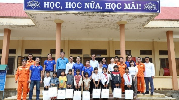 Nhiều hoạt động trao gửi yêu thương đến với học sinh tại tỉnh Đắk Lắk và Đắk Nông