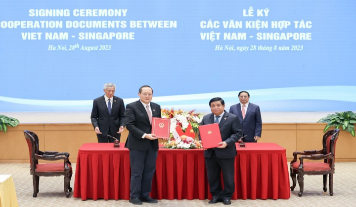 Việt Nam và Singapore ký kết 7 văn kiện hợp tác quan trọng