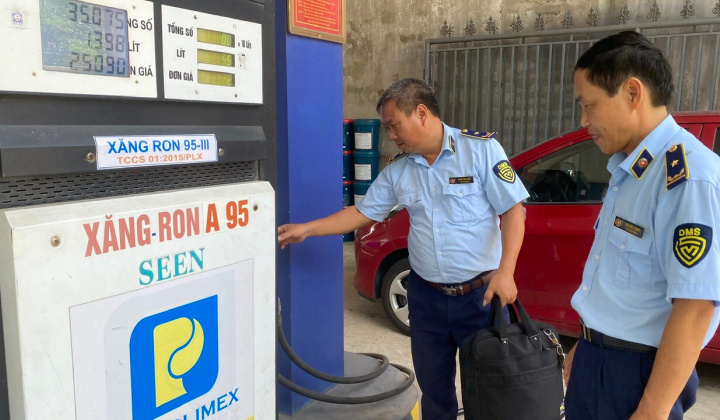 Quản lý thị trường cả nước tăng cường kiểm tra, xử lý vi phạm trong kinh doanh xăng dầu