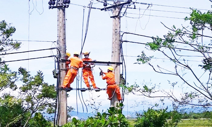 Bình Thuận: Tăng cường kiểm tra các công trình điện trong mùa mưa lũ