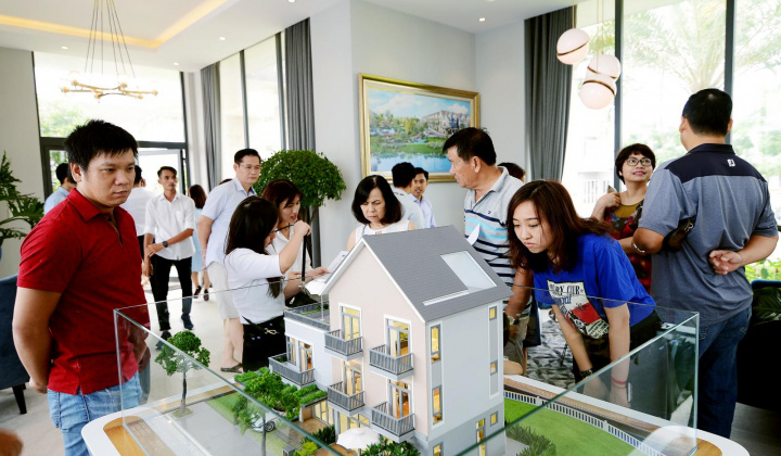 TP. Hồ Chí Minh: Giá nhà cao gấp 32 lần thu nhập của người dân