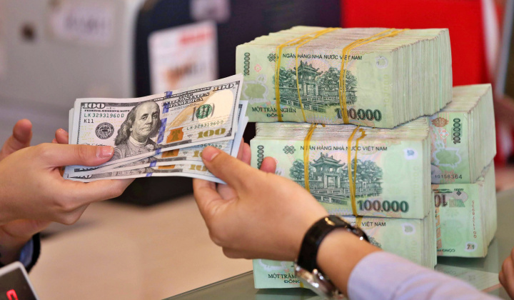 Không cần đổi tiền, người Việt Nam đã có thể dùng VND khi đến 5 quốc gia này