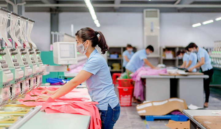 May Sông Hồng: Đơn hàng sẽ dồi dào trở lại từ quý 4, cổ phiếu MSH tăng “nóng”