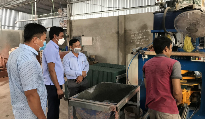 Ứng dụng máy móc thiết bị tiên tiến trong sản xuất gạch không nung tại Trà Vinh