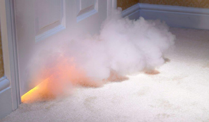 Làm thế nào để tránh bị ngạt khói khi xảy ra cháy nổ?