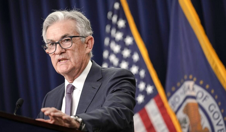 Fed giữ nguyên lãi suất nhưng phát tín hiệu muốn neo ở mức cao lâu hơn