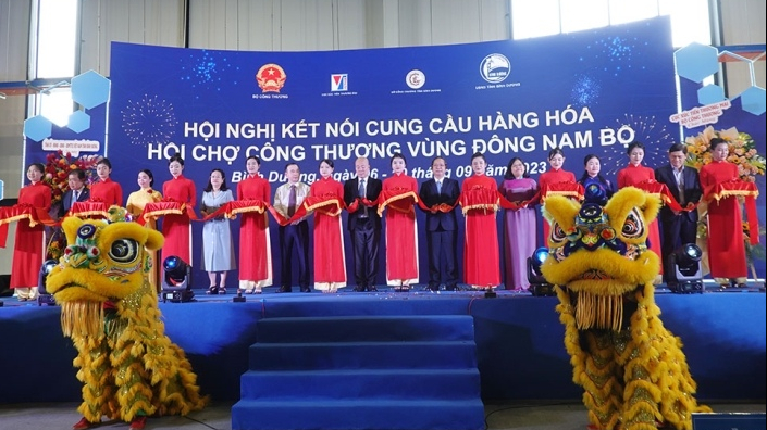 Hơn 100 doanh nghiệp kết nối giao thương tại Hội chợ vùng Đông Nam Bộ - Bình Dương