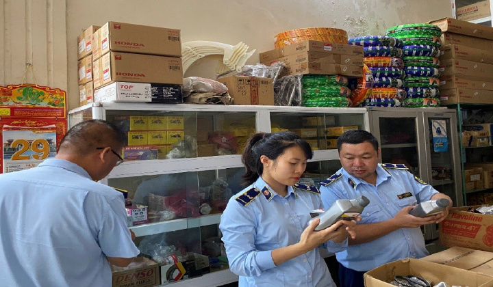 QLTT liên tục phát hiện các hành vi bán hàng giả mạo nhãn hiệu nổi tiếng