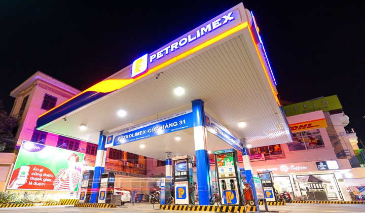 Petrolimex (PLX): Lợi nhuận năm nay có thể tăng gấp 2 lần, đa dạng hoá sản phẩm tại cửa hàng xăng dầu
