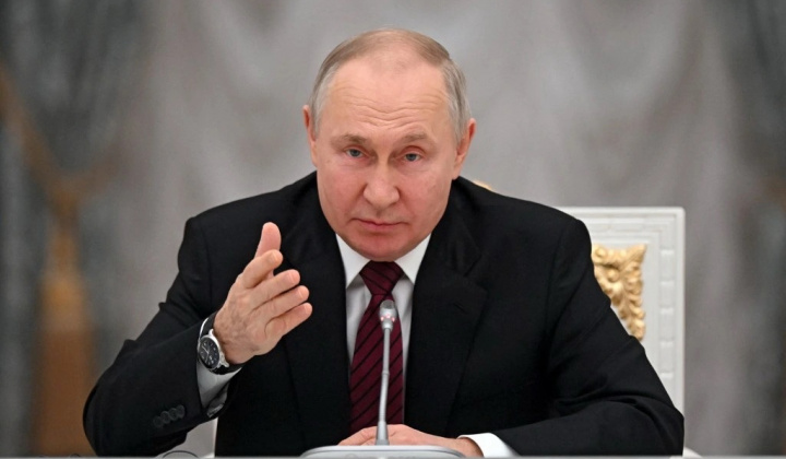 Quốc tế nổi bật: Ông Vladimir Putin gấp rút tăng cường binh lính