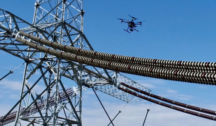 EVNSPC: Tăng cường cảnh báo người dân sử dụng thiết bị Drone gần khu vực lưới điện