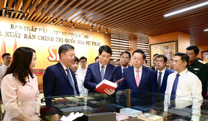 Ra mắt Tủ sách điện tử Tổng Bí thư Nguyễn Phú Trọng