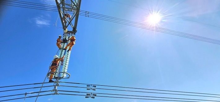 Truyền tải điện Ninh Thuận: Tăng cường kiểm tra, bảo dưỡng đường dây 500kV đảm bảo cung cấp điện an toàn