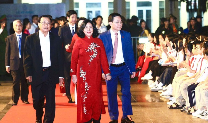 Kỷ niệm 100 năm thành lập thị xã Sơn Tây (Hà Nội)