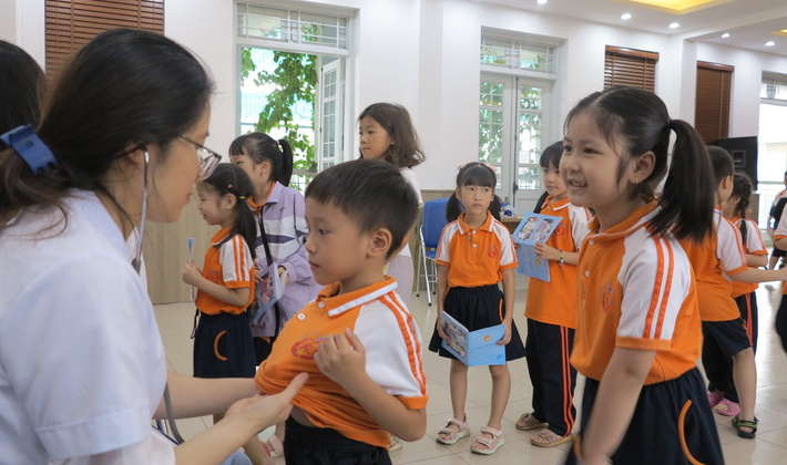 Hà Nội: 100% các quận, huyện, thị xã kiện toàn Ban Chỉ đạo y tế trường học