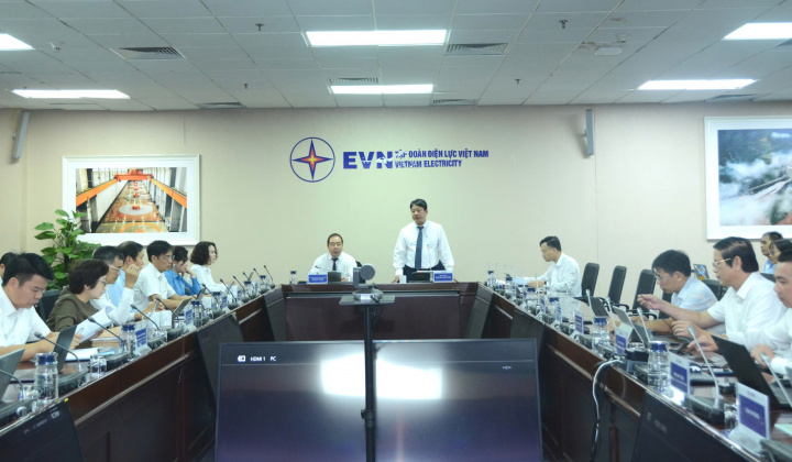 EVN tổ chức đối thoại tại nơi làm việc và ký kết thỏa ước lao động tập thể năm 2024