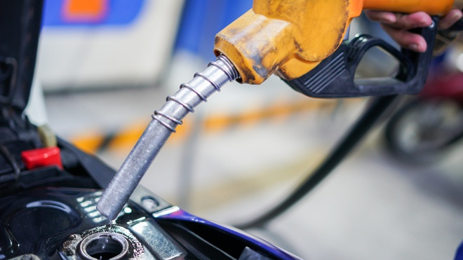 Giá xăng dầu hôm nay 21/11: Tiếp tục giảm nhẹ