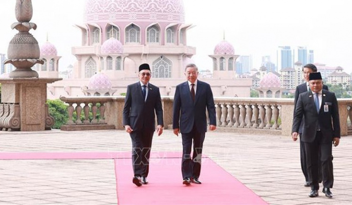 Thủ tướng Malaysia Anwar Ibrahim chủ trì lễ đón Tổng Bí thư Tô Lâm