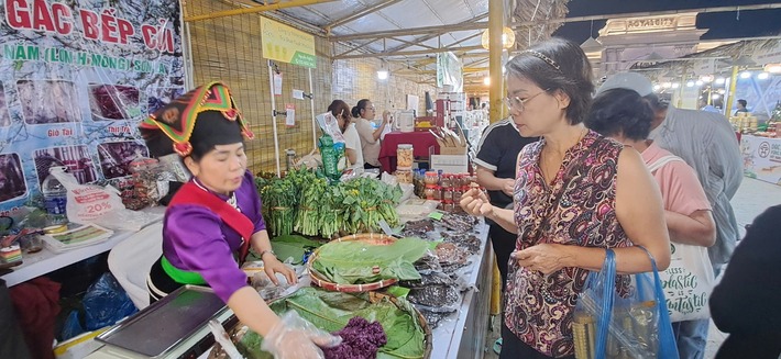 250 gian hàng tham gia Hội chợ đặc sản vùng miền Việt Nam 2024