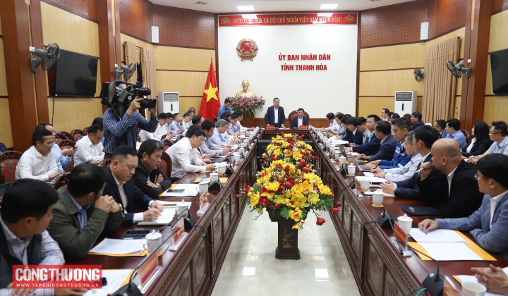 Thứ trưởng Nguyễn Hoàng Long đề nghị tỉnh Thanh Hóa ưu tiên thu hút đầu tư phát triển năng lượng tái tạo