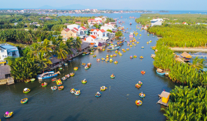 Phát triển du lịch nông thôn gắn với phát huy tiềm năng, lợi thế về nông nghiệp, làng nghề