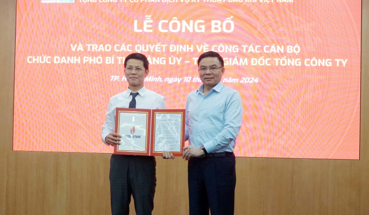 Công bố quyết định Phó Bí thư Đảng ủy, Tổng Giám đốc PTSC