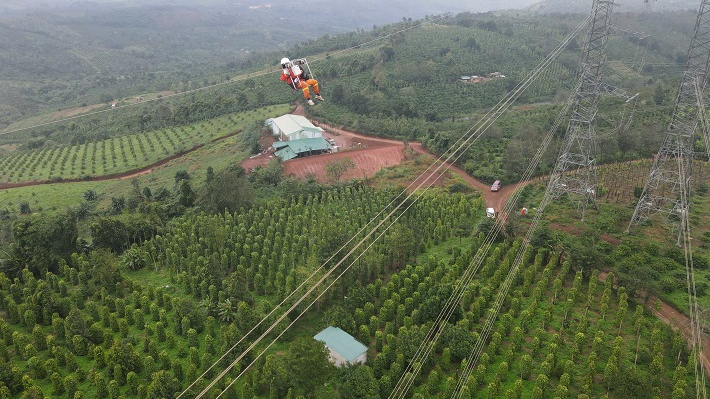 Lưới điện sẵn sàng truyền tải điện an toàn, liên tục chuẩn bị đón năm mới 2025